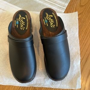 Lotta’s Clog women’s 37 (fits like a 6)